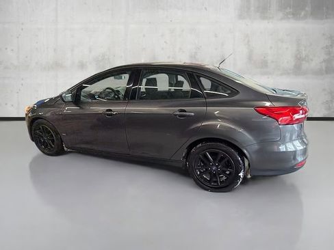 Used 2018 Ford Focus SE image 8