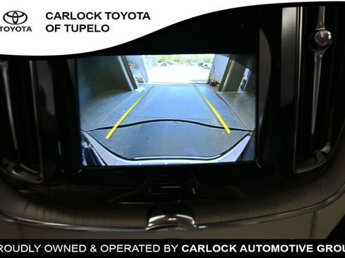 Used 2023 Volvo XC60 B5 Plus w/ Climate Package AWD/4WD image 11