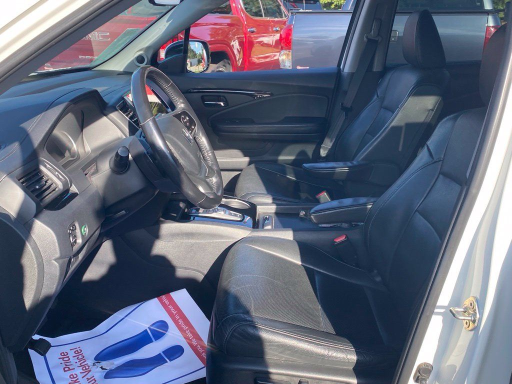 Used 2019 Honda Pilot Elite image 6