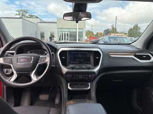 Used 2023 GMC Acadia SLE w/ Driver Convenience Package image 18