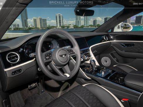 Used 2025 Bentley Flying Spur Plug-In Hybrid w/ First Edition Specification AWD/4WD image 6