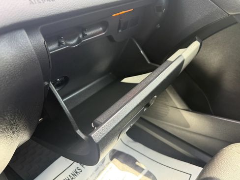 Used 2016 Volkswagen Tiguan S FWD image 35