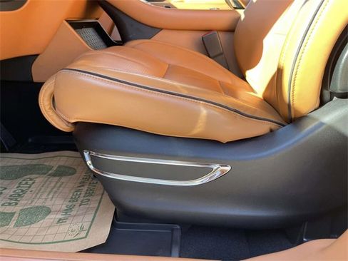 Used 2020 Lincoln Aviator Black Label Grand Touring w/ Class IV Trailer Tow Package image 19