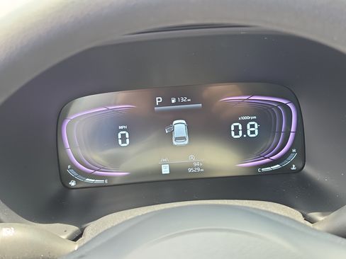 Certified 2025 Kia Soul LX FWD image 30