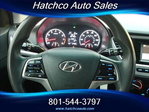 Used 2018 Hyundai Accent SE image 19