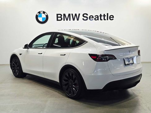 Used 2022 Tesla Model Y Performance AWD/4WD image 4