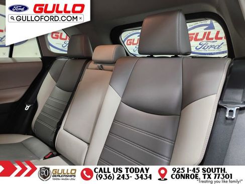 Used 2021 Toyota RAV4 XLE Premium image 14