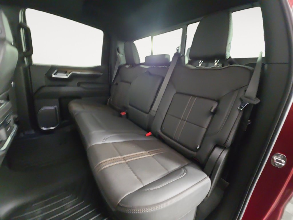Certified 2024 Chevrolet Silverado 1500 High Country w/ High Country Premium Package AWD/4WD image 15