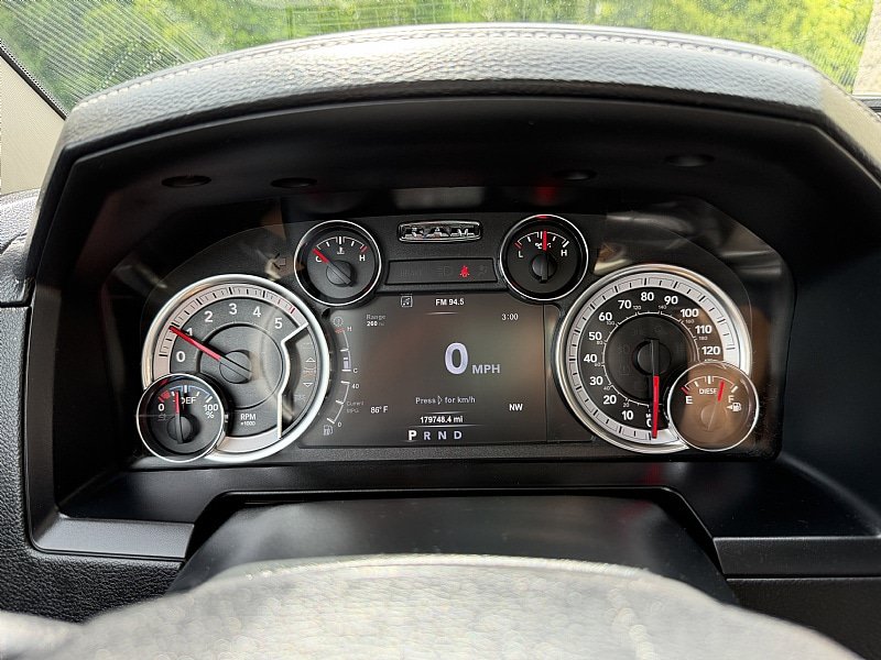 Used 2017 RAM 1500 Laramie w/ Convenience Group AWD/4WD image 16