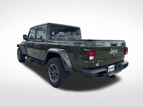Used 2022 Jeep Gladiator Overland AWD/4WD image 9