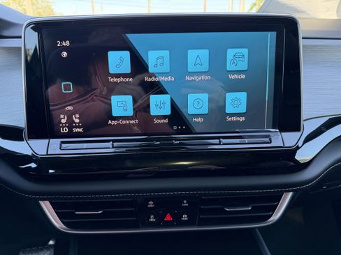 New 2026 Volkswagen Atlas Cross Sport SE image 21