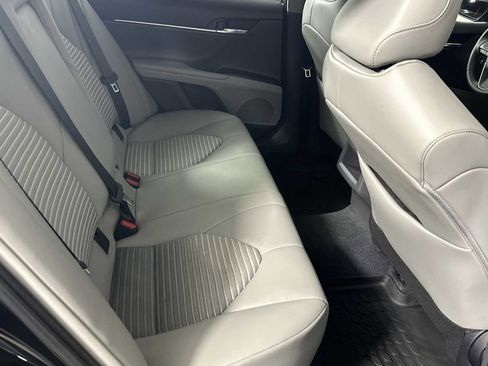 Used 2024 Toyota Camry SE image 15