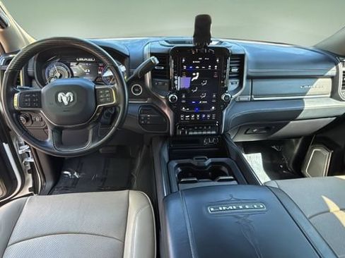 Used 2020 RAM 2500 Limited AWD/4WD image 17