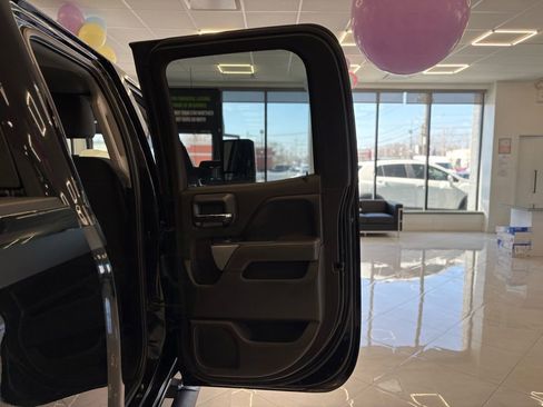 Used 2017 Chevrolet Silverado 1500 LT image 44