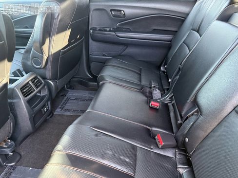 Used 2023 Honda Passport TrailSport image 26