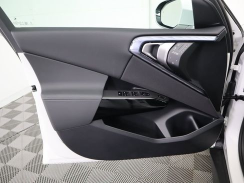 New 2026 BMW X3 xDrive30 w/ Convenience Package image 26