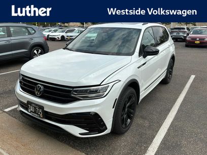 Used 2024 Volkswagen Tiguan SE R-Line