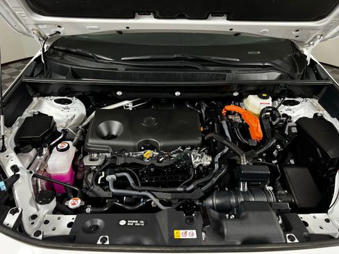 Certified 2025 Toyota RAV4 XLE image 9