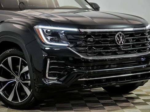 New 2026 Volkswagen Atlas SEL Premium R-Line AWD/4WD image 2