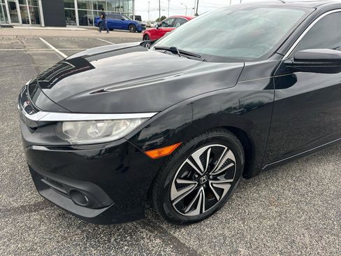 Used 2017 Honda Civic EX-T image 12