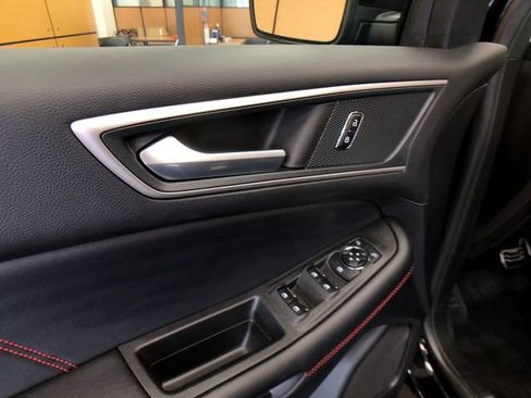 Used 2024 Ford Edge ST-Line AWD/4WD image 12