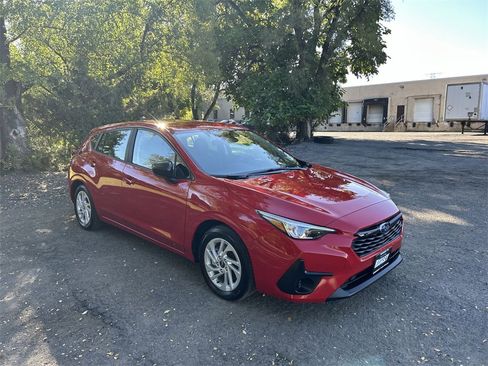 Certified 2025 Subaru Impreza 2.0i image 2