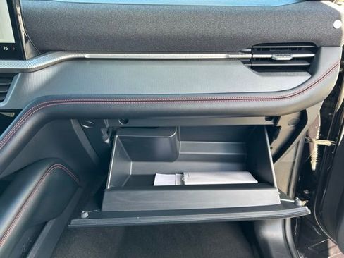 Used 2025 Ford Explorer ST-Line image 35