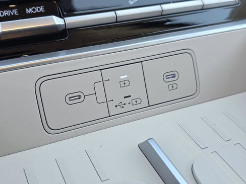 New 2026 Hyundai Santa Fe SE image 22