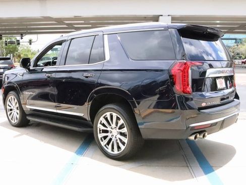 Used 2023 GMC Yukon Denali image 4