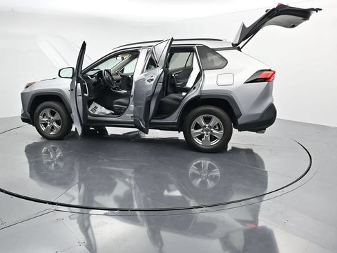 Used 2023 Toyota RAV4 XLE AWD/4WD image 41