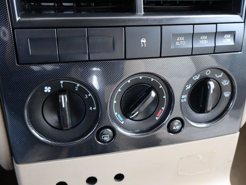 Used 2007 Ford Explorer XLT image 34