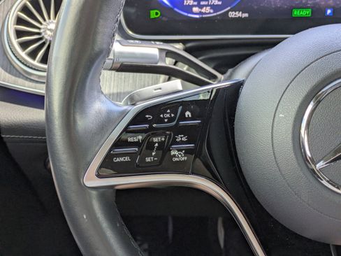 Used 2022 Mercedes-Benz EQS 450+ EQS 450+ image 18