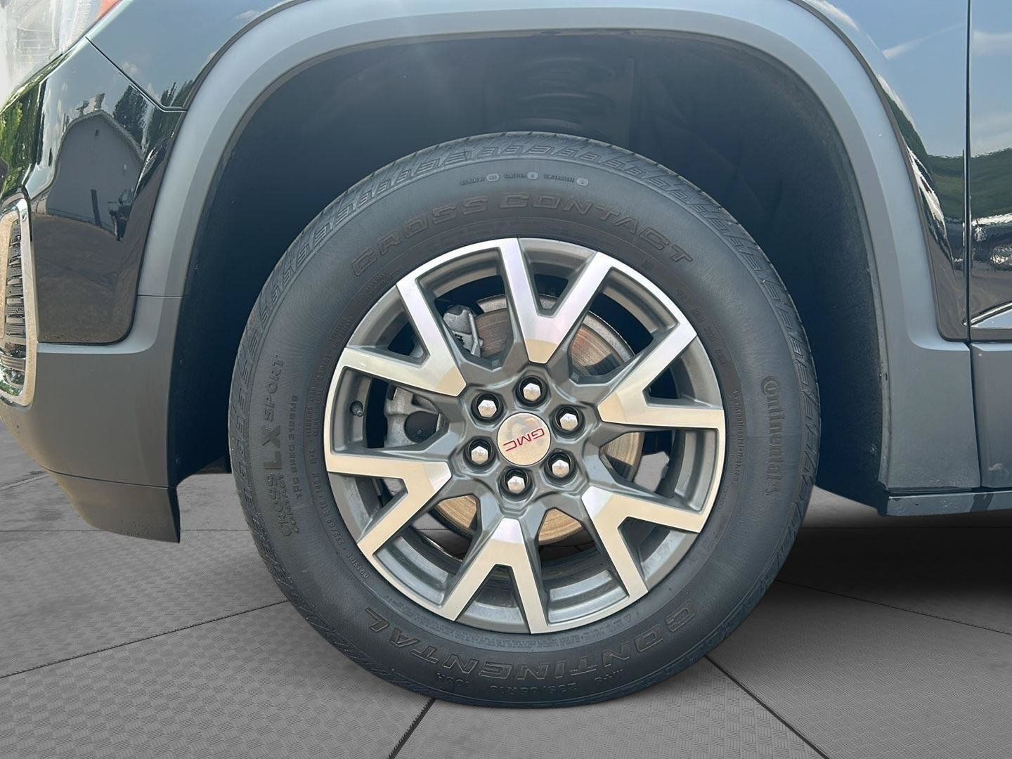 Used 2023 GMC Acadia SLE w/ Driver Convenience Package AWD/4WD image 9