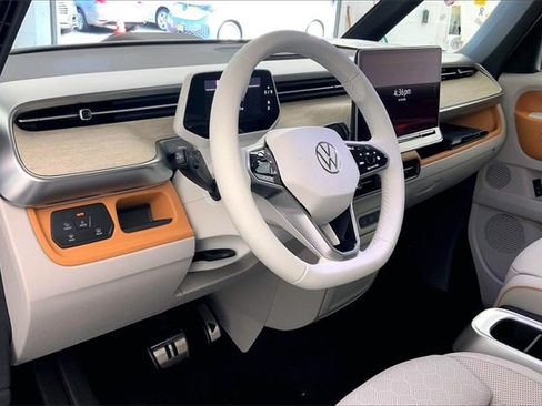 New 2025 Volkswagen ID. Buzz Pro S Plus image 7