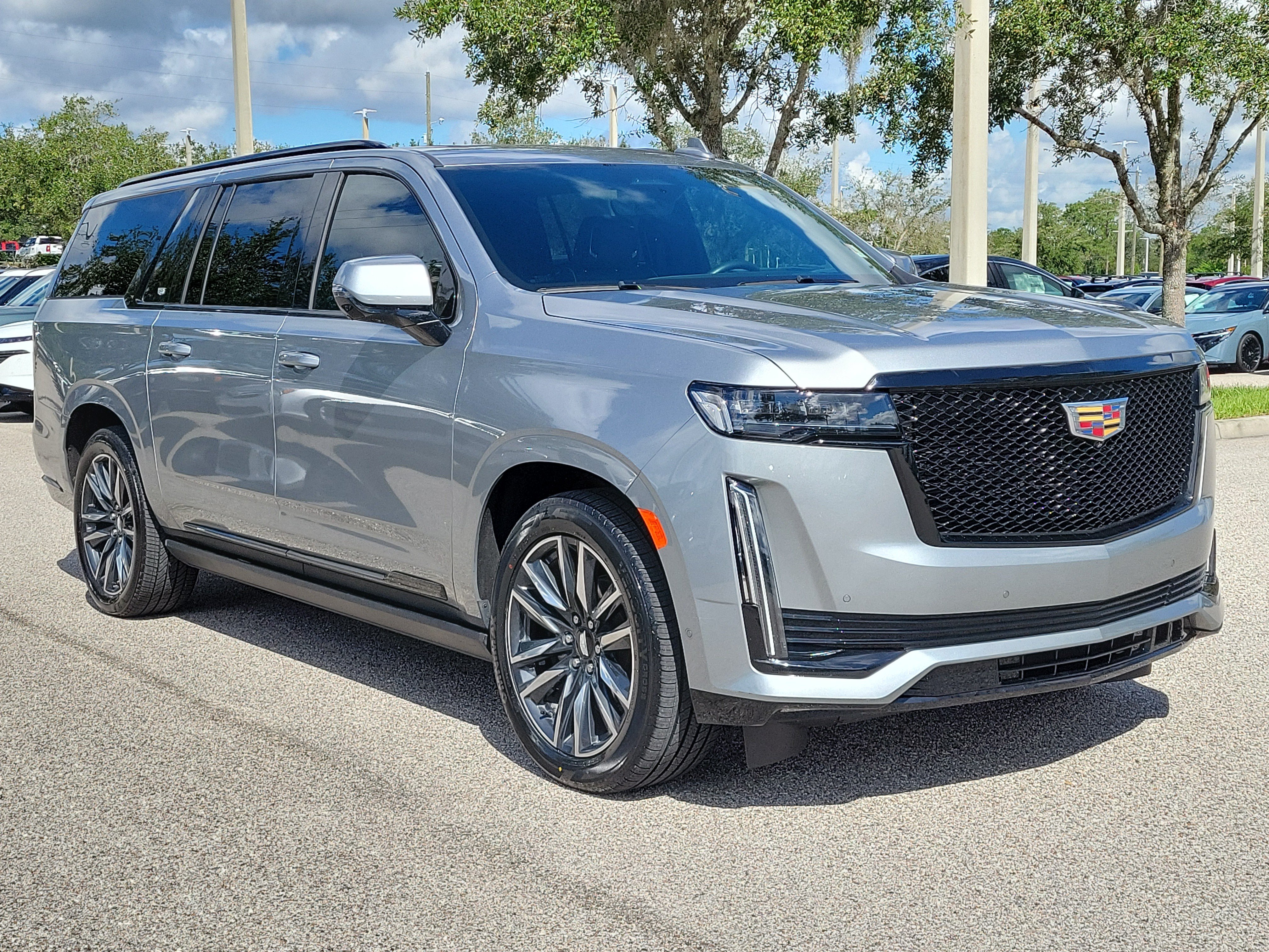 Used 2024 Cadillac Escalade ESV Sport w/ Touring Package AWD/4WD image 3