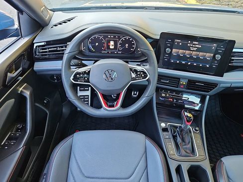 Certified 2025 Volkswagen Jetta GLI Autobahn image 11