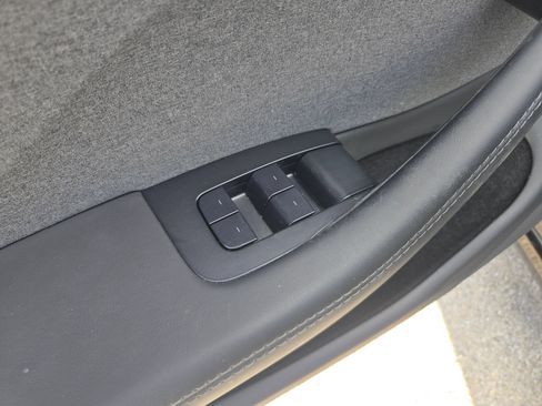 Used 2024 Tesla Model 3 Standard Range RWD image 13