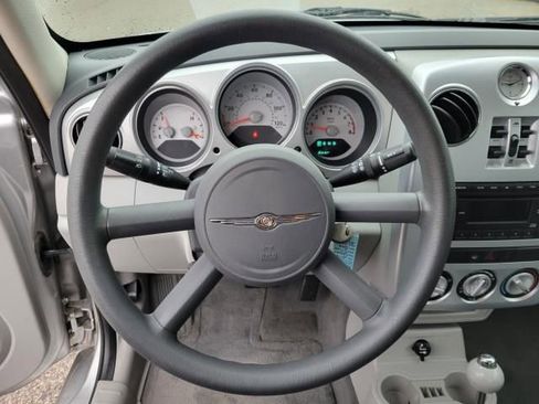 Used 2006 Chrysler PT Cruiser image 17