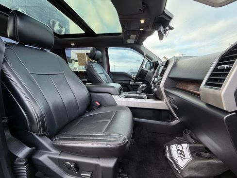 Used 2018 Ford F150 Lariat w/ Equipment Group 502A Luxury image 30