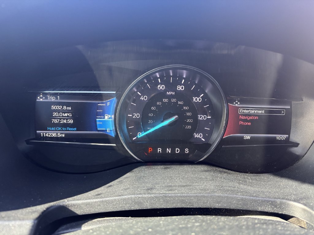 Used 2018 Ford Explorer XLT w/ Equipment Group 202A AWD/4WD image 8