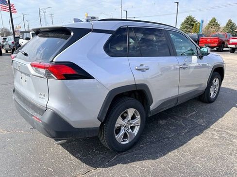 Used 2025 Toyota RAV4 XLE image 5