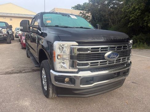 Used 2023 Ford F250 XLT AWD/4WD image 1