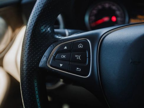 Used 2017 Mercedes-Benz GLC 300 4MATIC Coupe w/ Premium 2 Package image 17