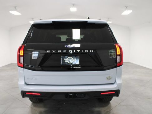 New 2026 Ford Expedition Active AWD/4WD image 7