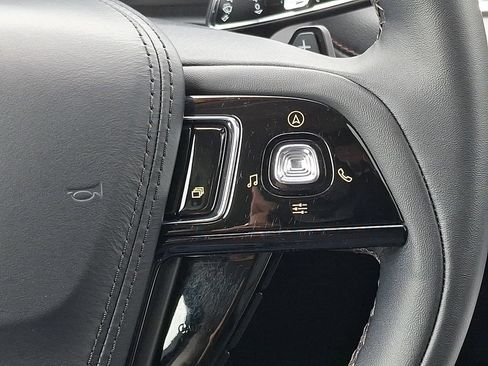 Used 2023 Lincoln Aviator AWD w/ Premium Package image 24