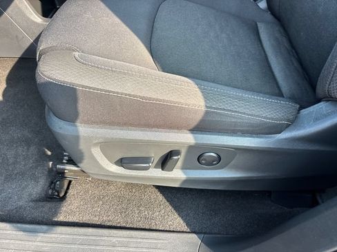 Used 2024 Nissan Pathfinder SV FWD image 7