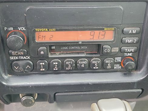 Used 2004 Toyota Tacoma 2WD Regular Cab image 19