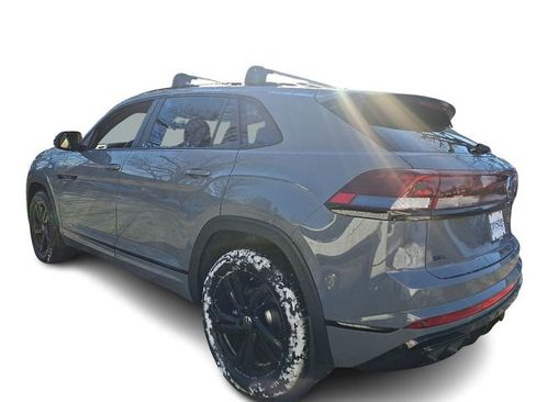 New 2026 Volkswagen Atlas Cross Sport SEL R-Line image 3