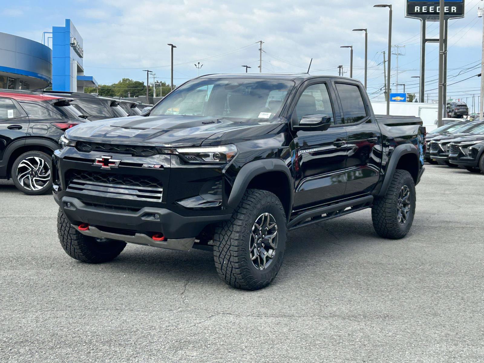 New 2026 Chevrolet Colorado ZR2 w/ Technology Package AWD/4WD image 3