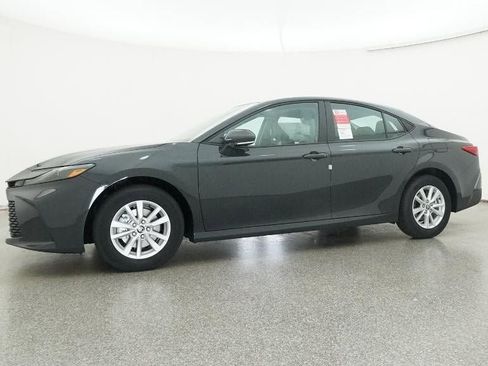 New 2026 Toyota Camry LE image 18